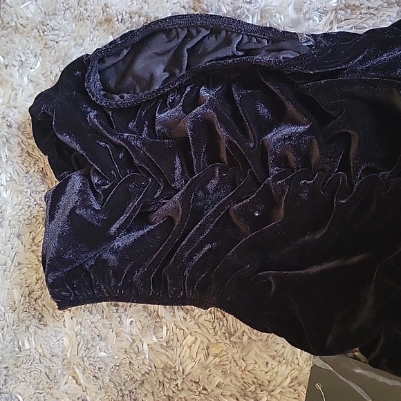 New! Black velvet sleeveless body suit (Liz & sara) - Picture 6 of 7